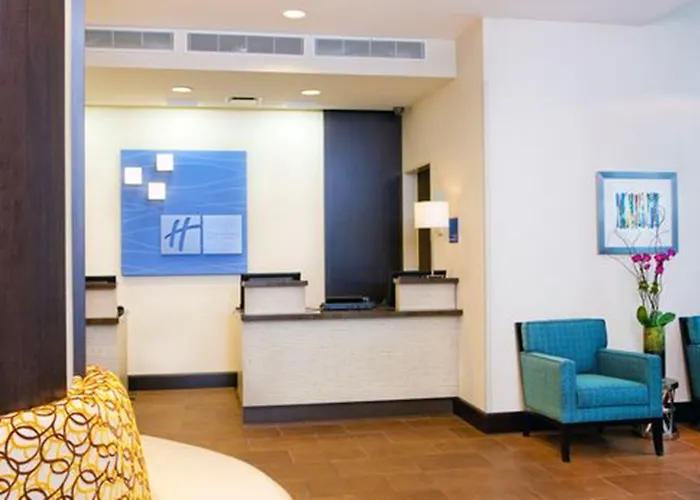 Holiday Inn Express - Times Square South By Ihg New York
